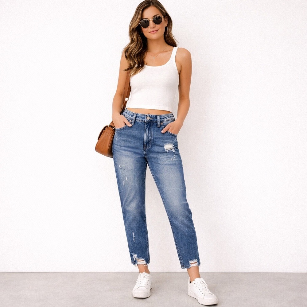 JBD. 27 Jeans Women’s Tapered Leg Distressed Frayed Hems Stretch Style DP443